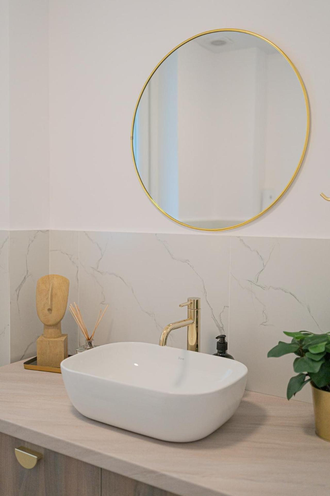 Loggia & Luxe 5Br Penthouse In Universitatii Area 부쿠레슈티 외부 사진