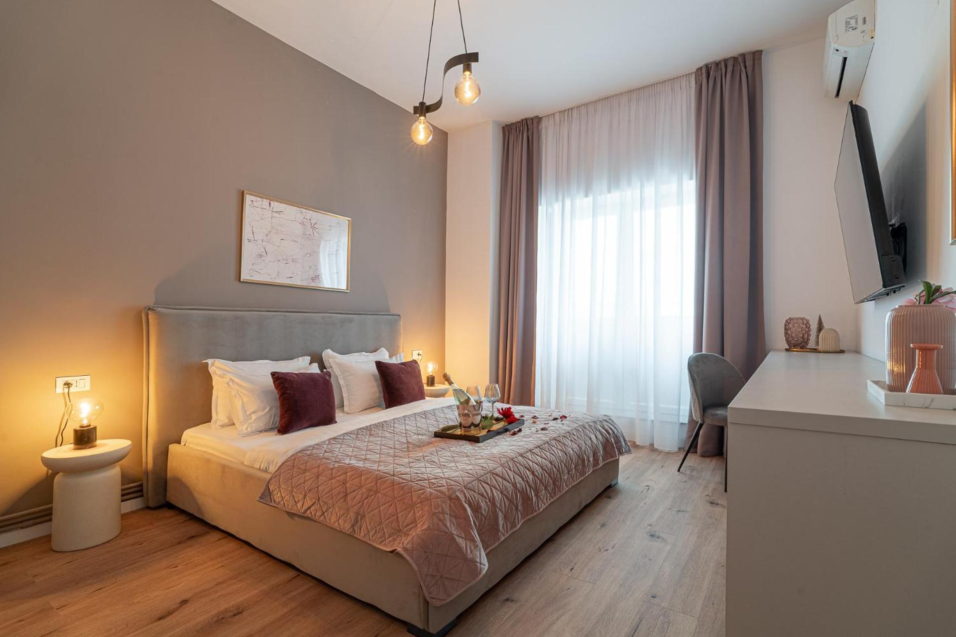 Loggia & Luxe 5Br Penthouse In Universitatii Area 부쿠레슈티 외부 사진