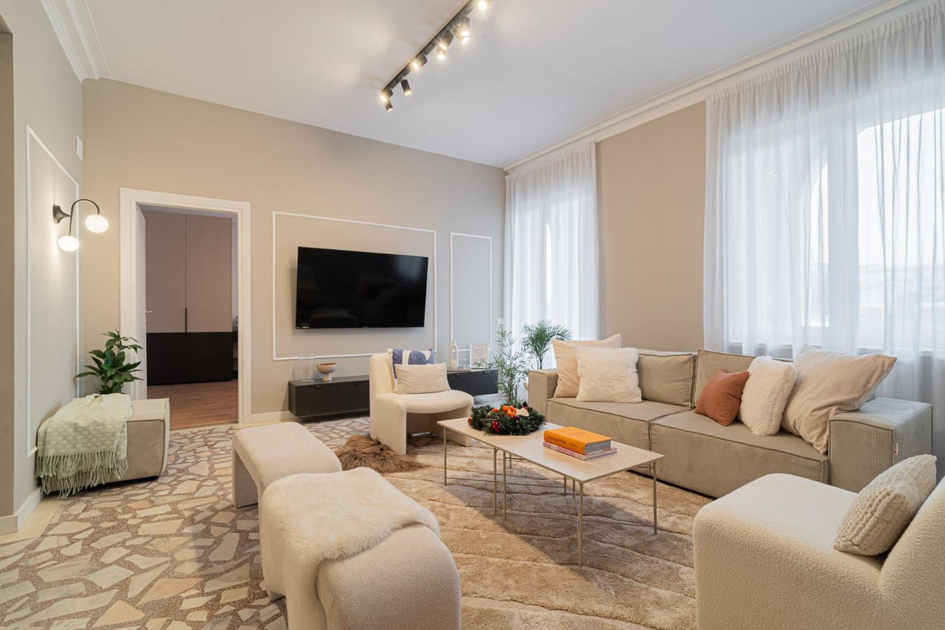 Loggia & Luxe 5Br Penthouse In Universitatii Area 부쿠레슈티 외부 사진
